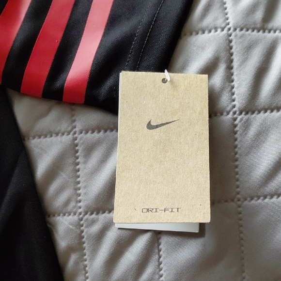 Nike Black Jersey with Red and Gold Accents - Picture 4 of 6